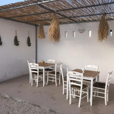 לינה וארוחת בוקר Mazzara Farm מנדוריה