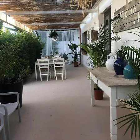 לינה וארוחת בוקר Mazzara Farm מנדוריה