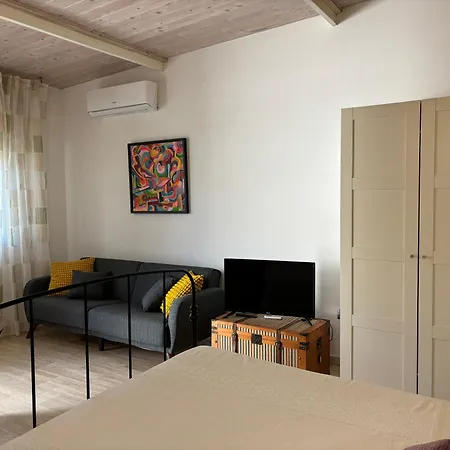 Mazzara Farm Bed & Breakfast Manduria