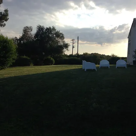 Mazzara Farm Couette-café 4*