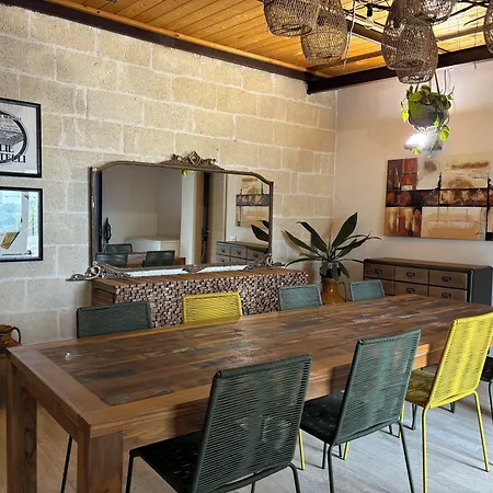 فندق مبيت وإفطار Mazzara Farm ماندوريا